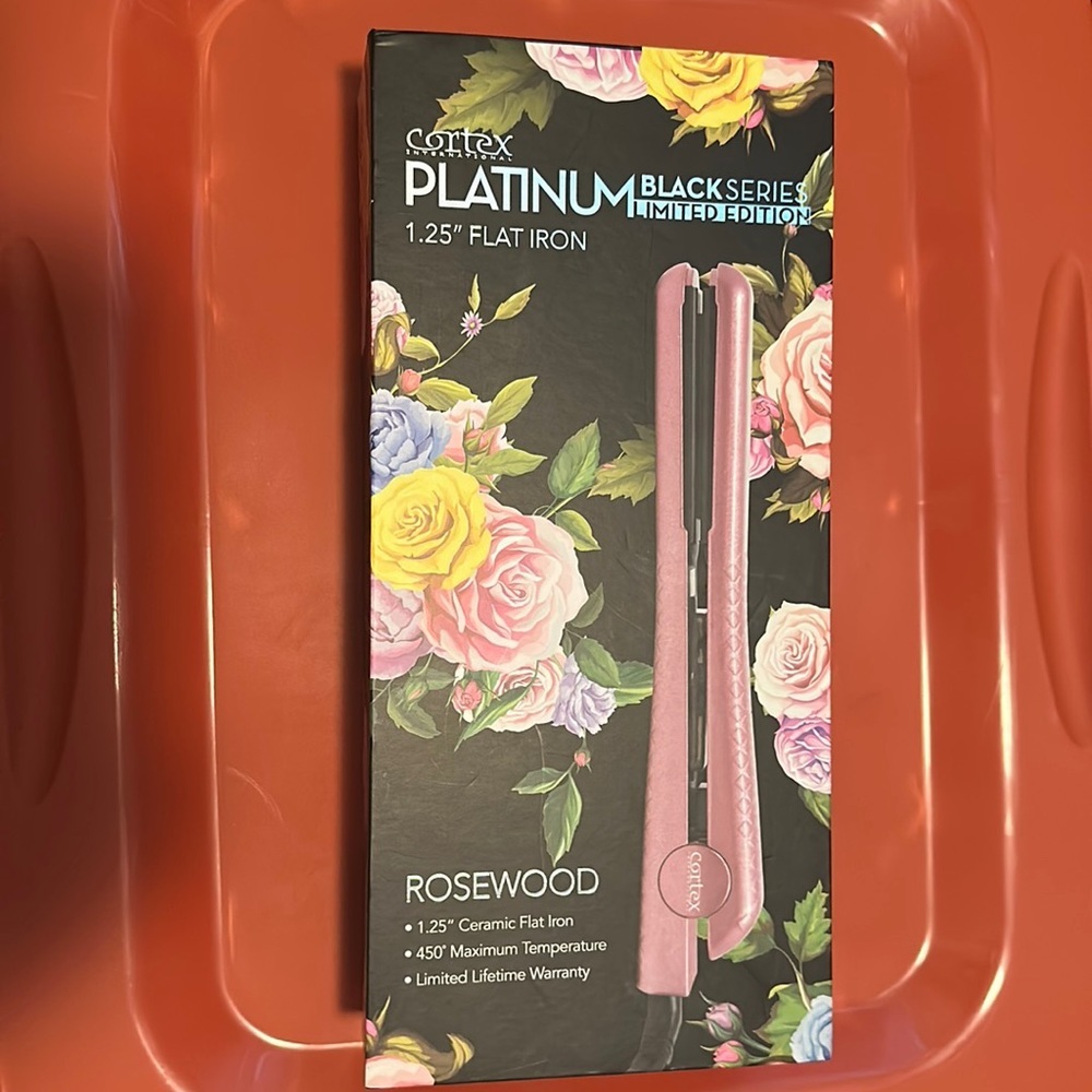 Brand new Cortex Platinum Black Series Limited Edition 1.25” Flat Iron